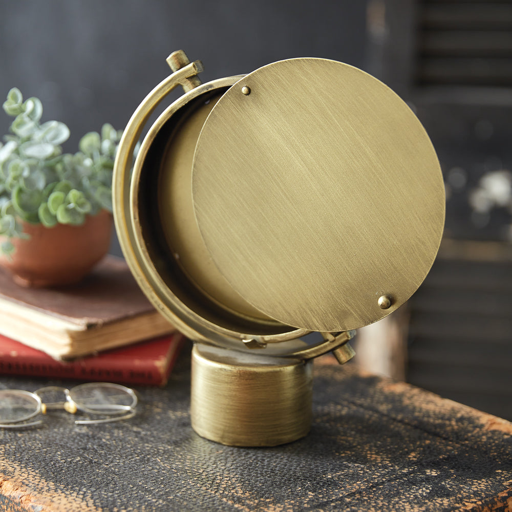 Atlas Desk Clock