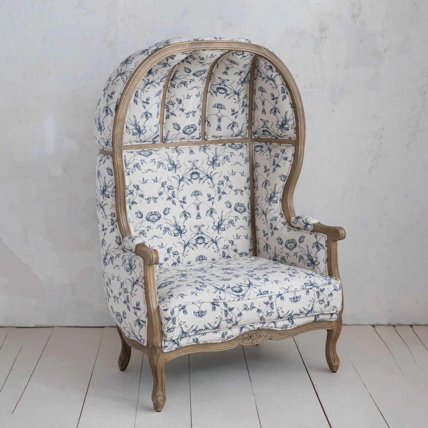 Belle Balloon Chair - Pre-Sale Only