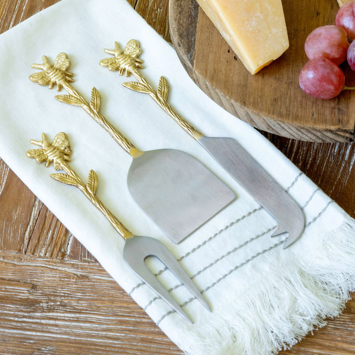 Honeybee Handled Cheese Server Set