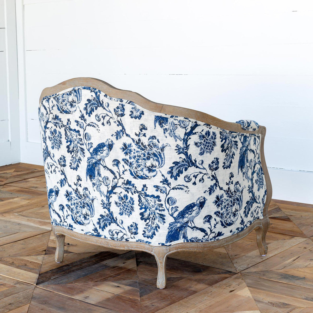 Sophie Toile Settee