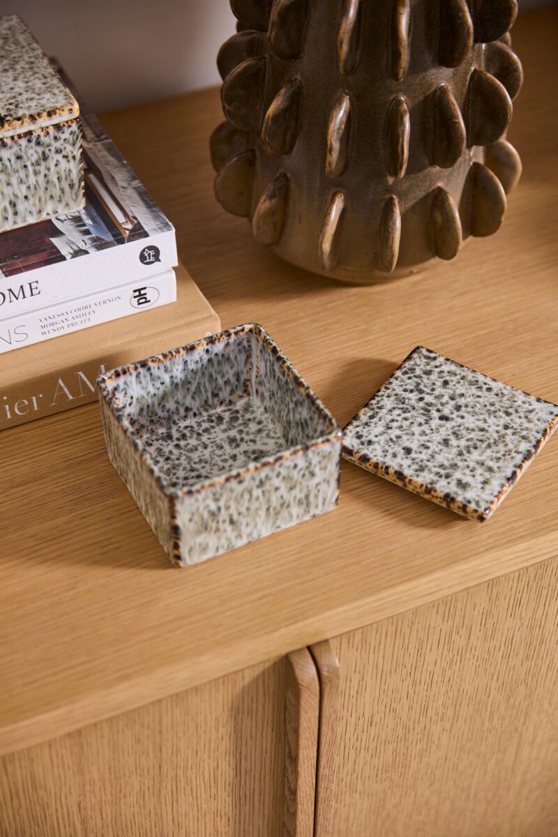 Whisper Lidded Box