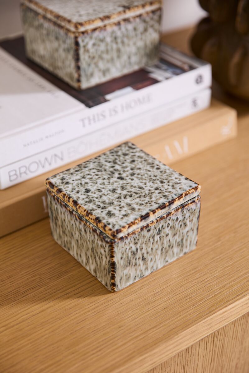 Whisper Lidded Box