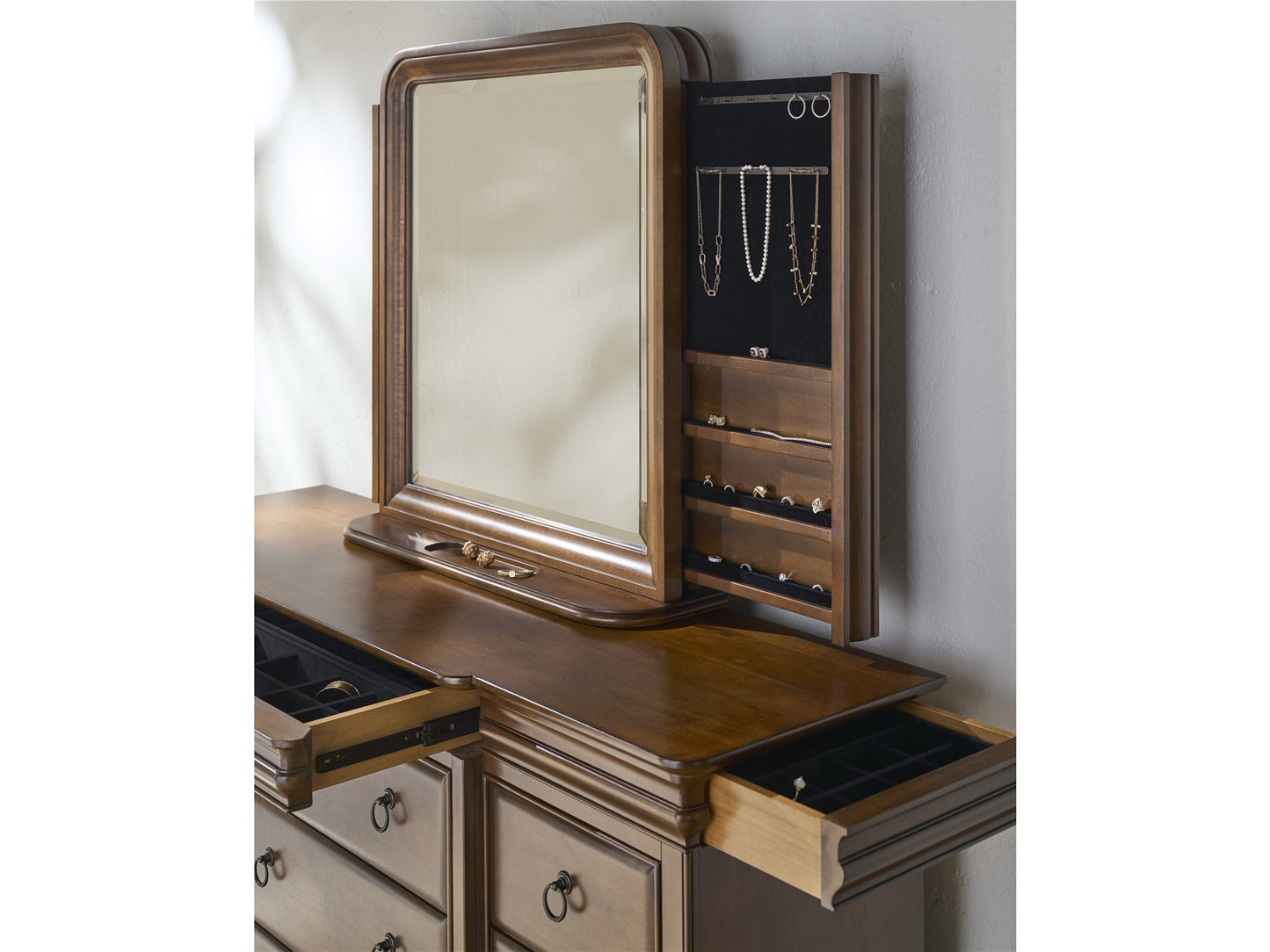 Drawer Dresser