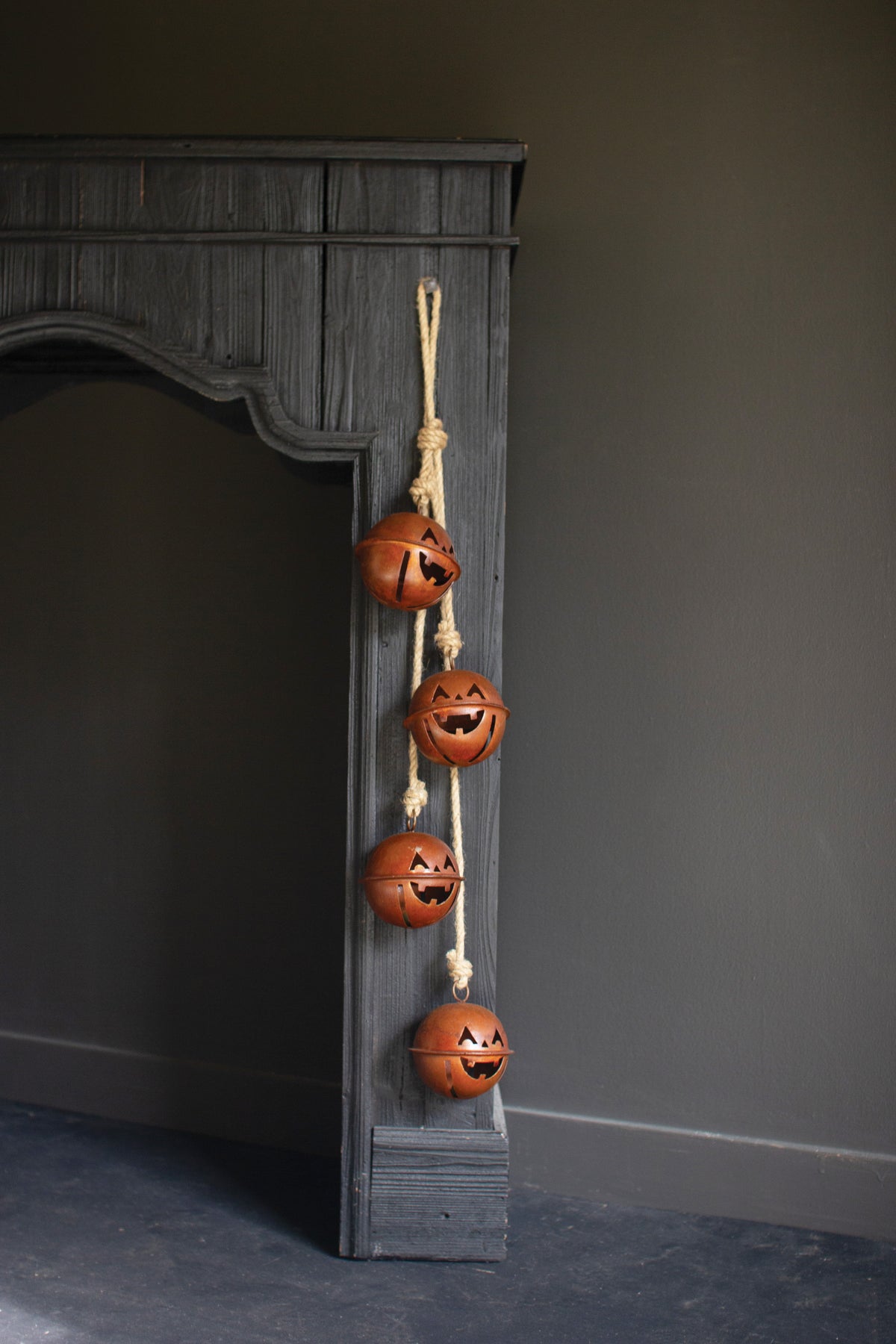 Halloween Jack-O-Lantern Jingle Bell Cluster