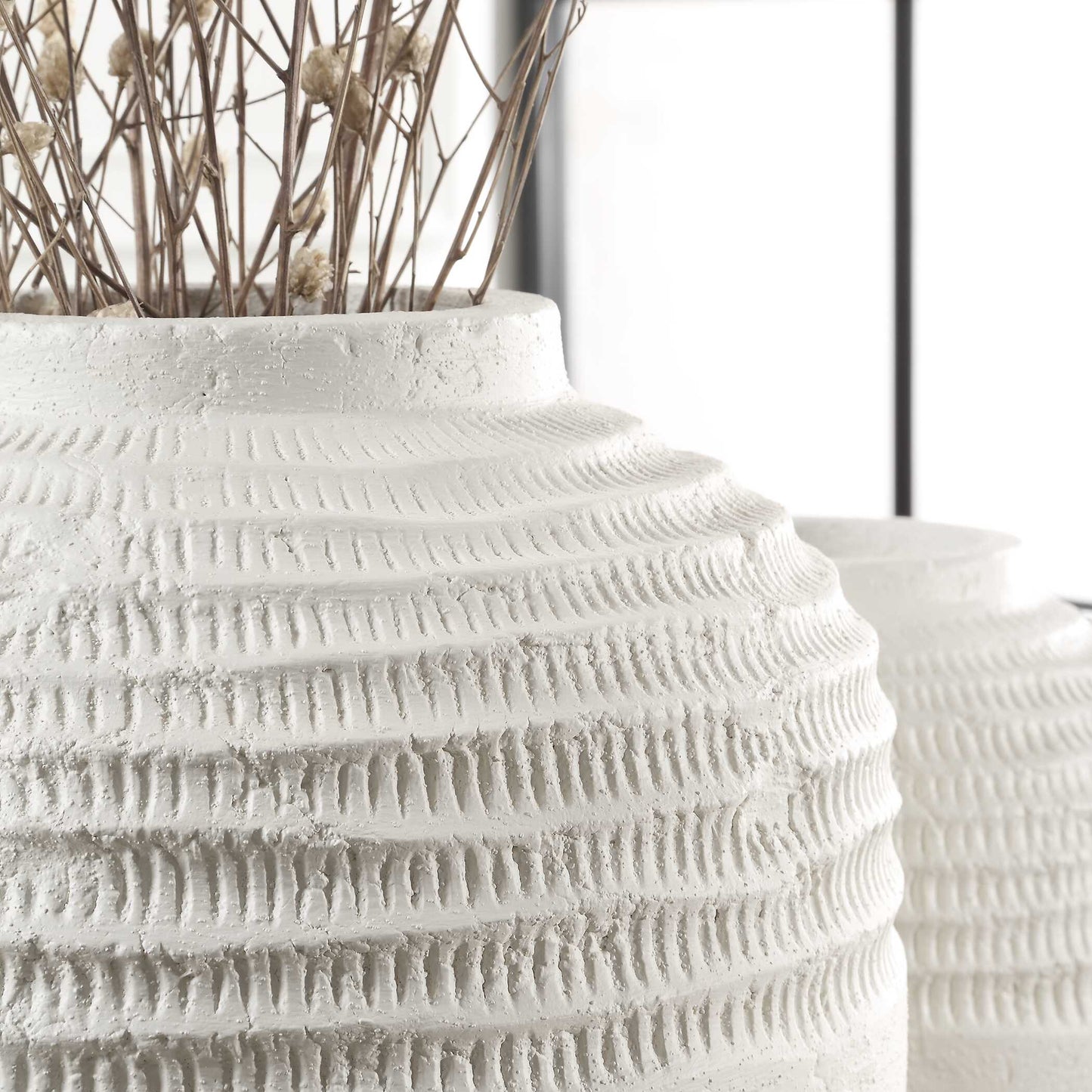 Luna Ridge White Ceramic Vases Set/2