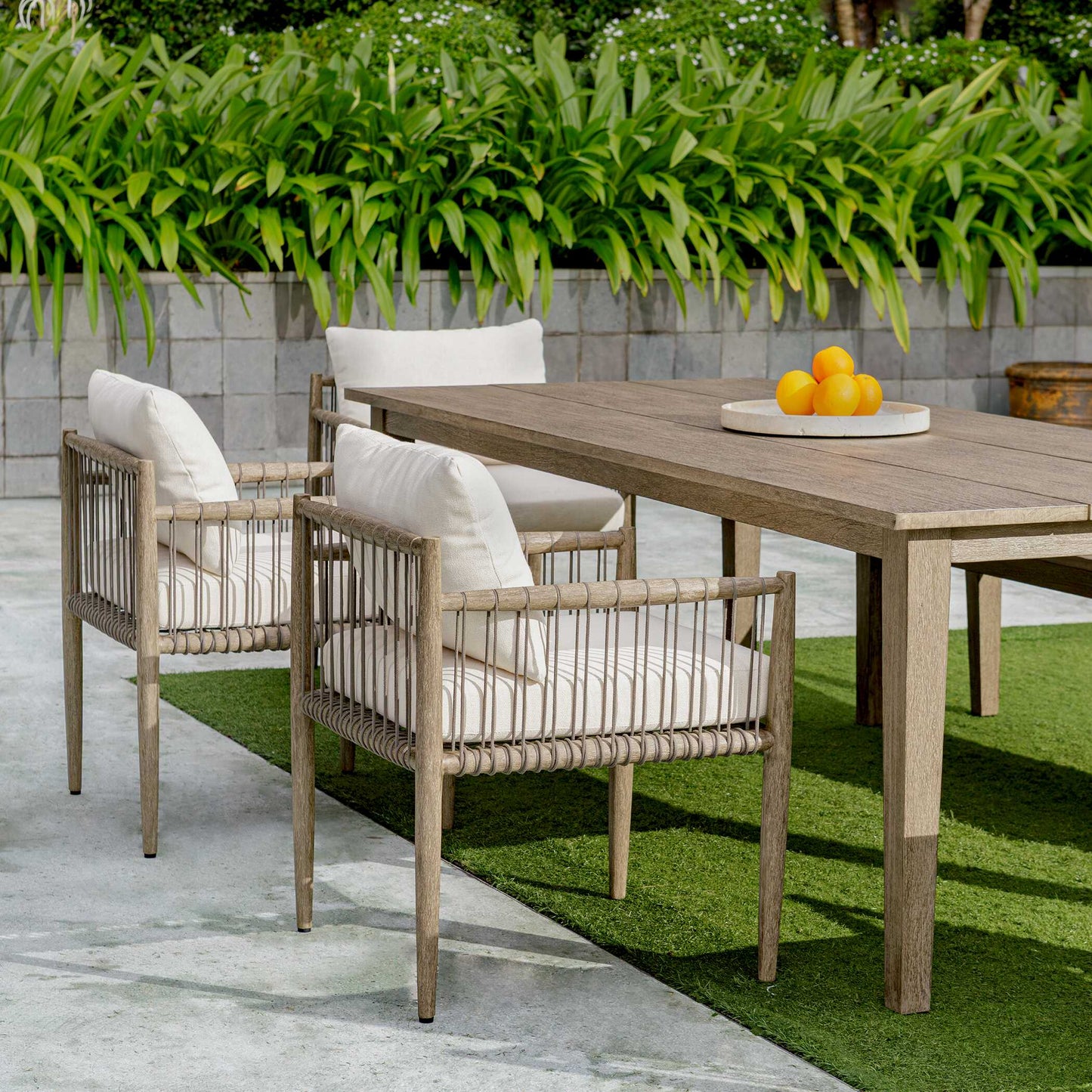 Travessa Outdoor Round Stone Tray
