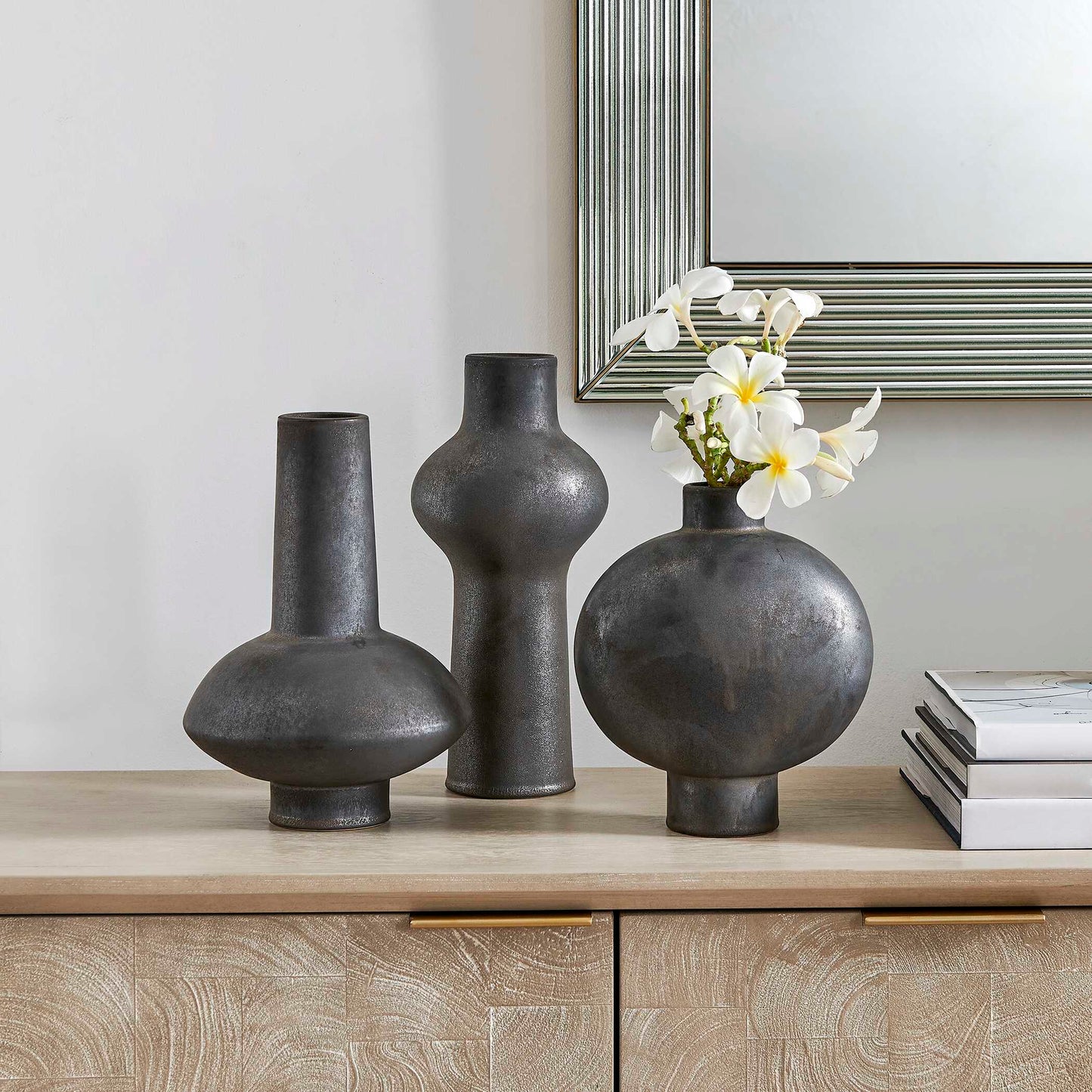 Charcoal Bloom Indoor-Outdoor Vases Set/3