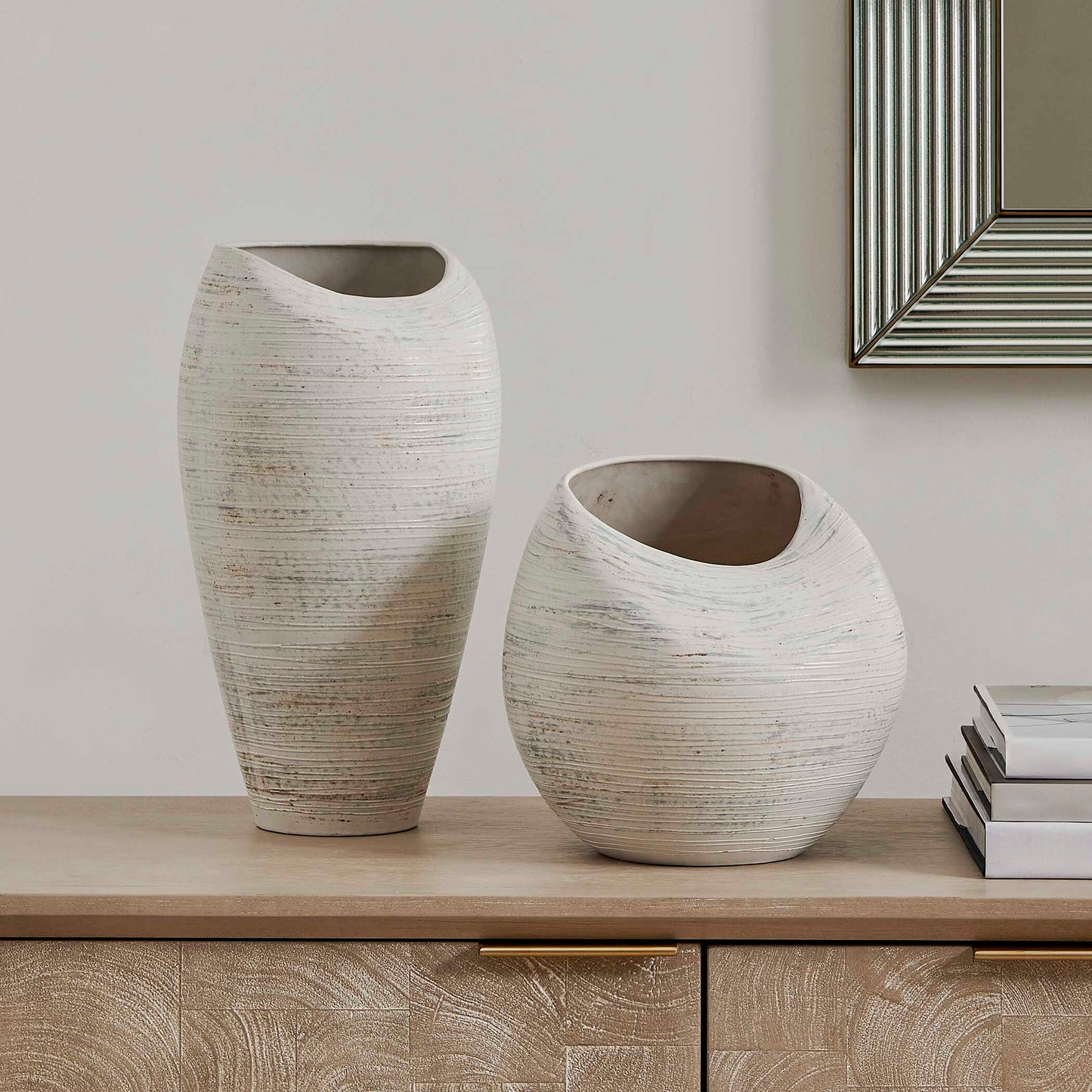 Inara Indoor-Outdoor White Vases Set/2