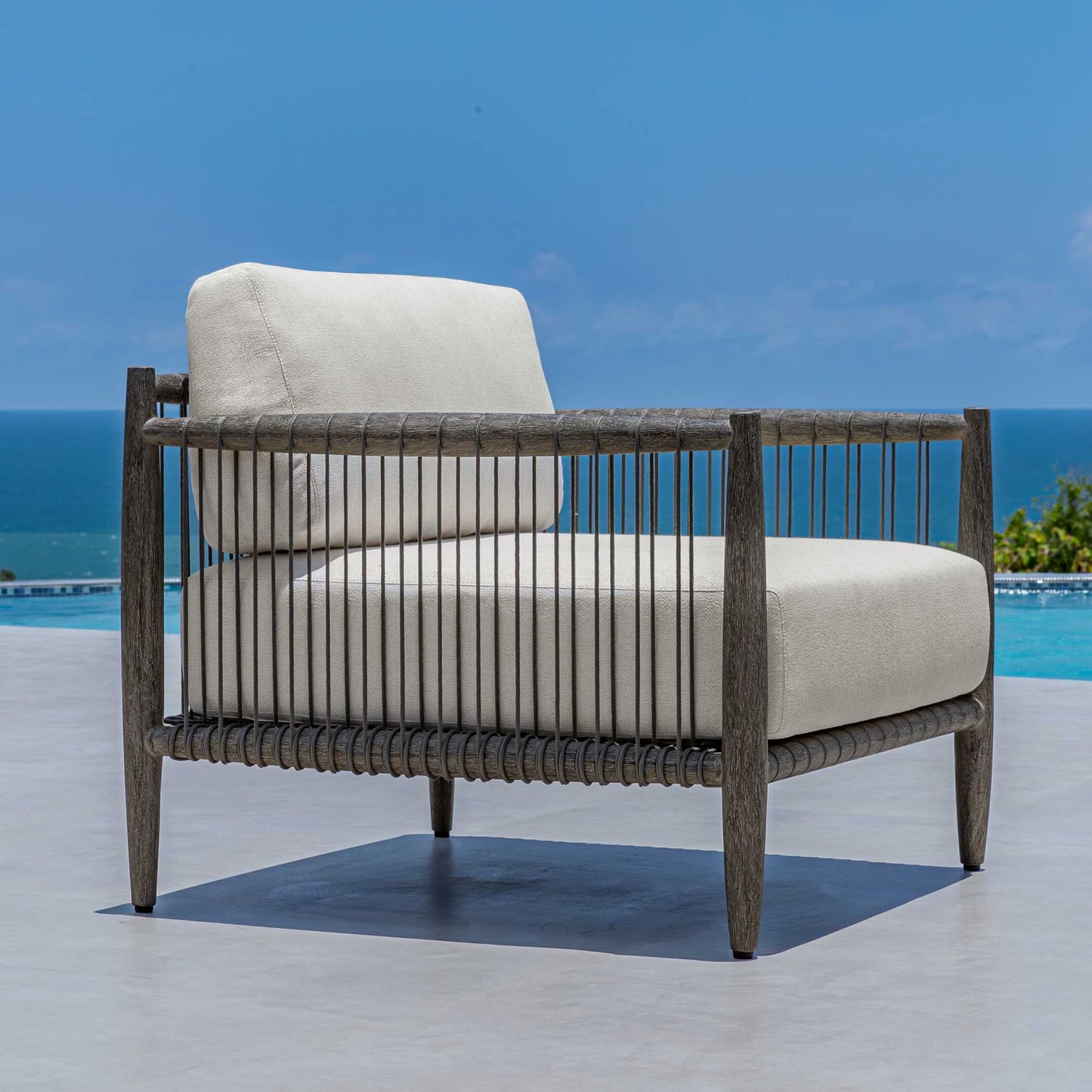 Borneo White Outdoor Lounge Chair