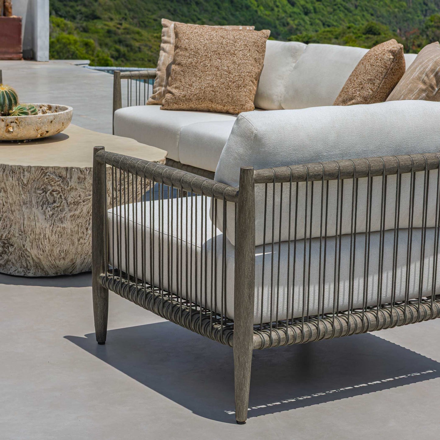 Borneo White Outdoor Lounge Chair