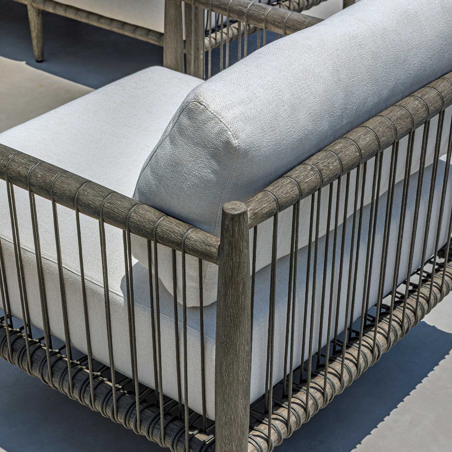 Borneo White Outdoor Lounge Chair