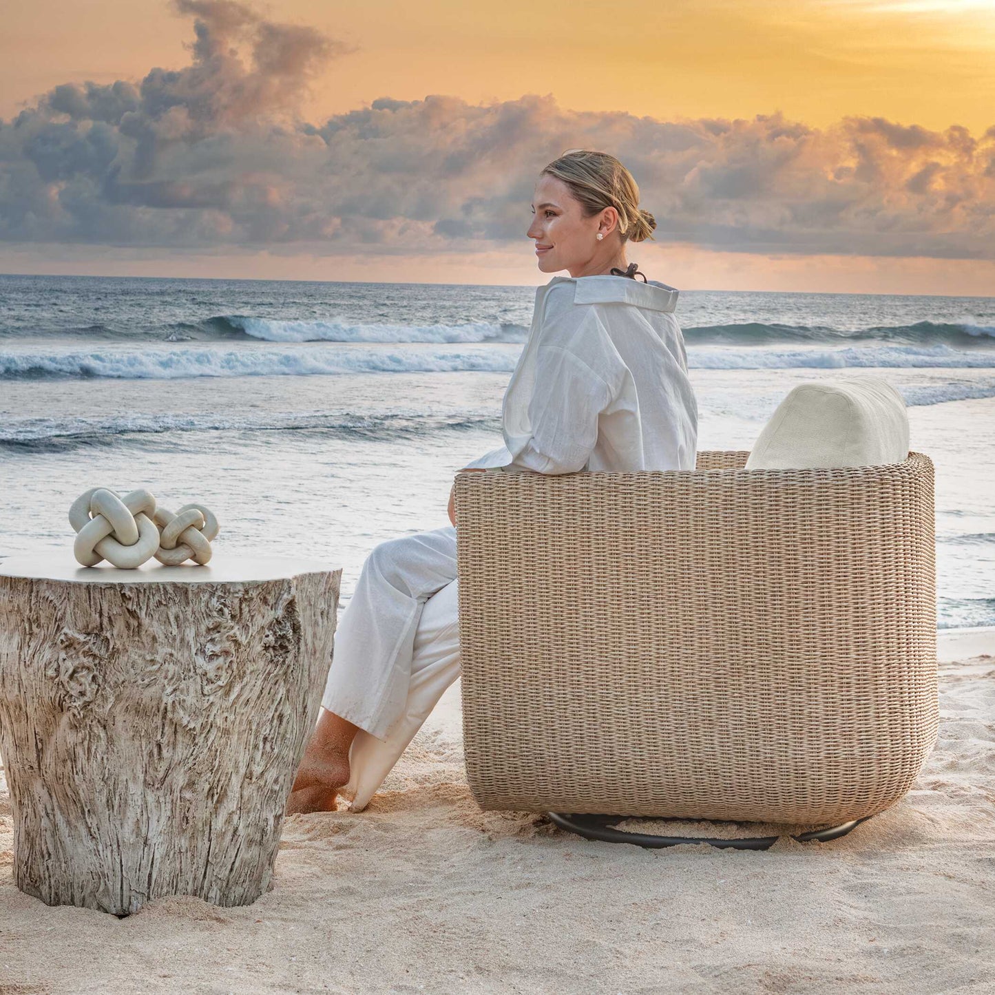 Oakmont White Outdoor Side Table