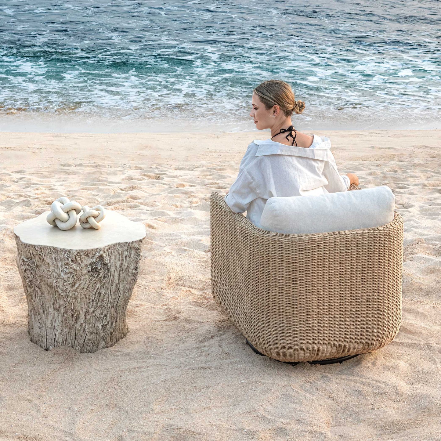 Oakmont White Outdoor Side Table