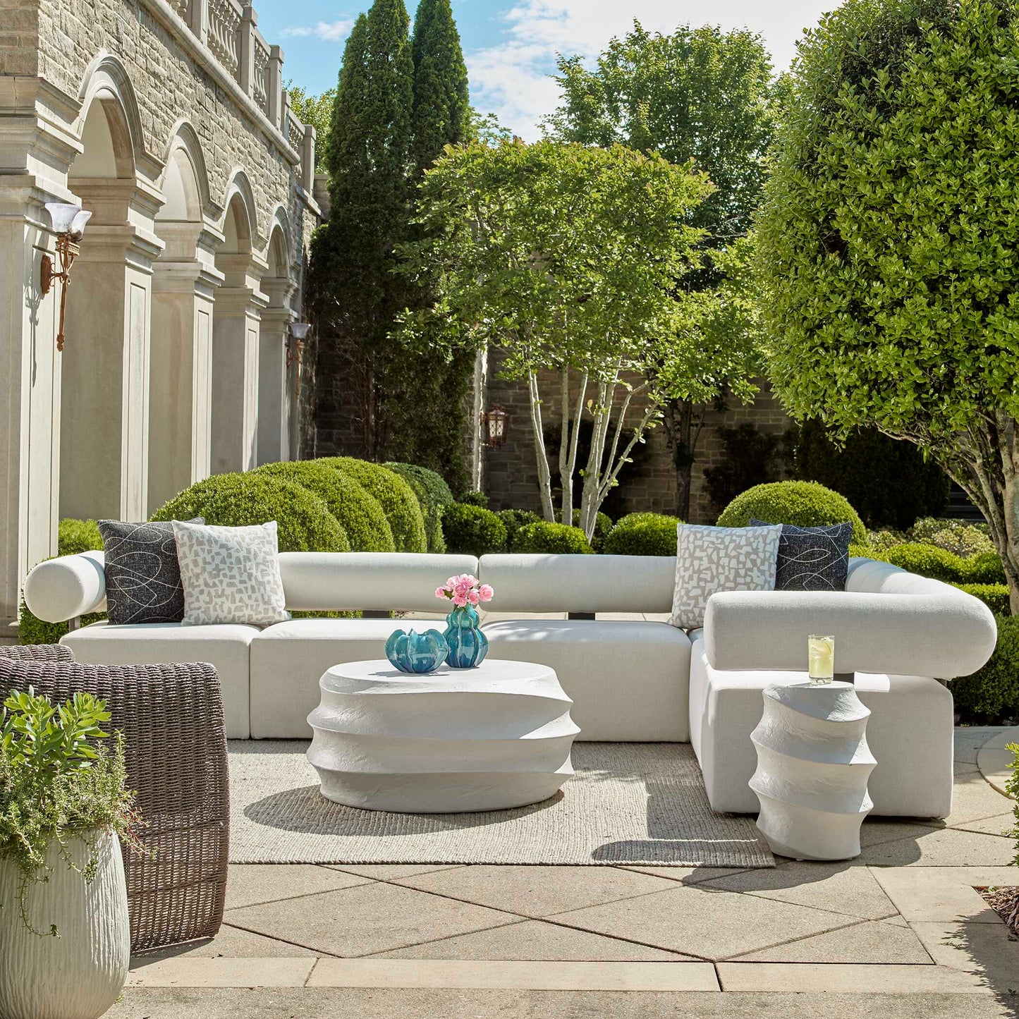Winded Outdoor White Coffee Table