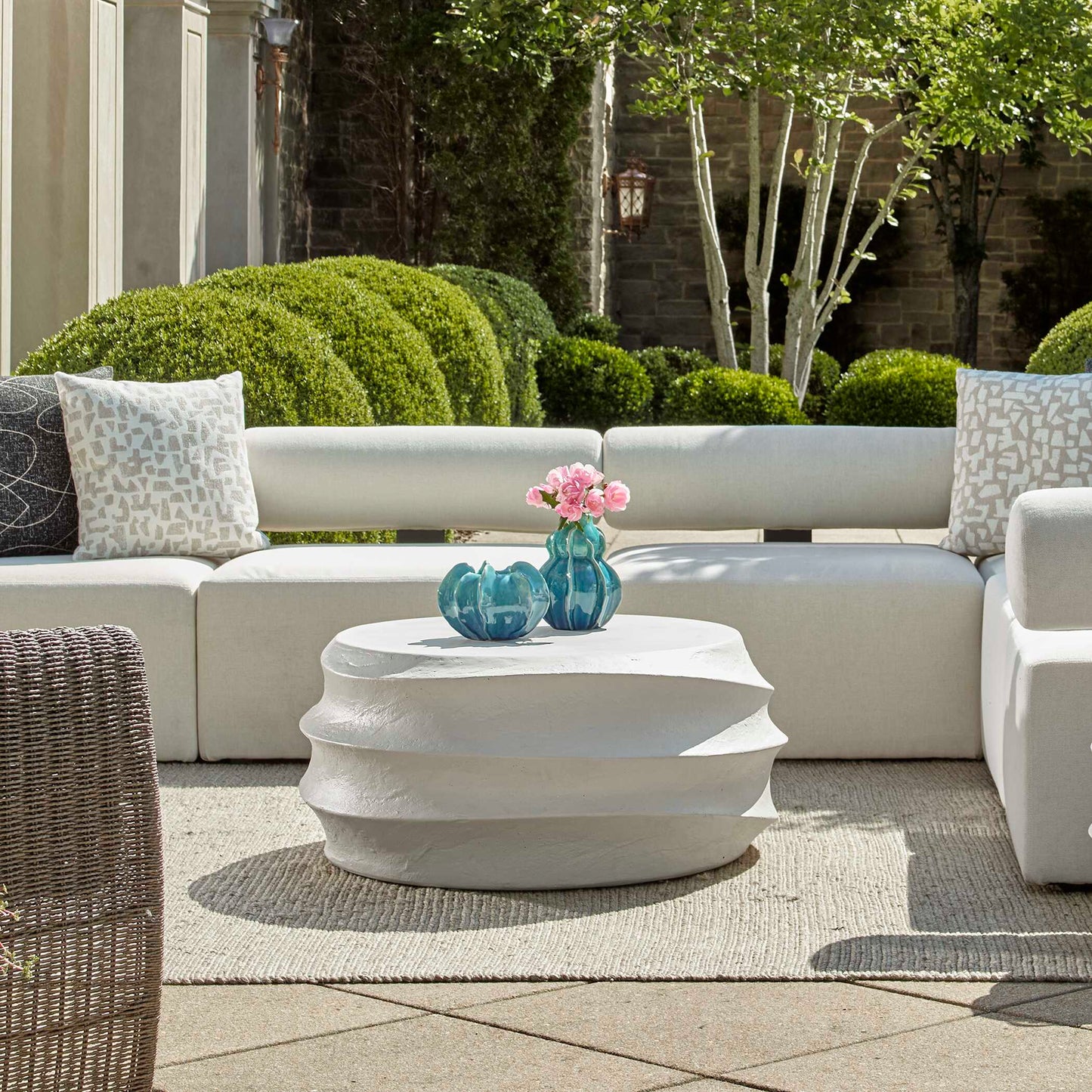 Winded Outdoor White Coffee Table