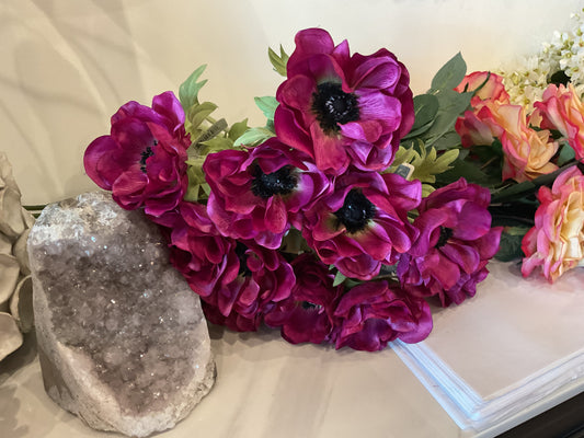 17” Anemone Spray