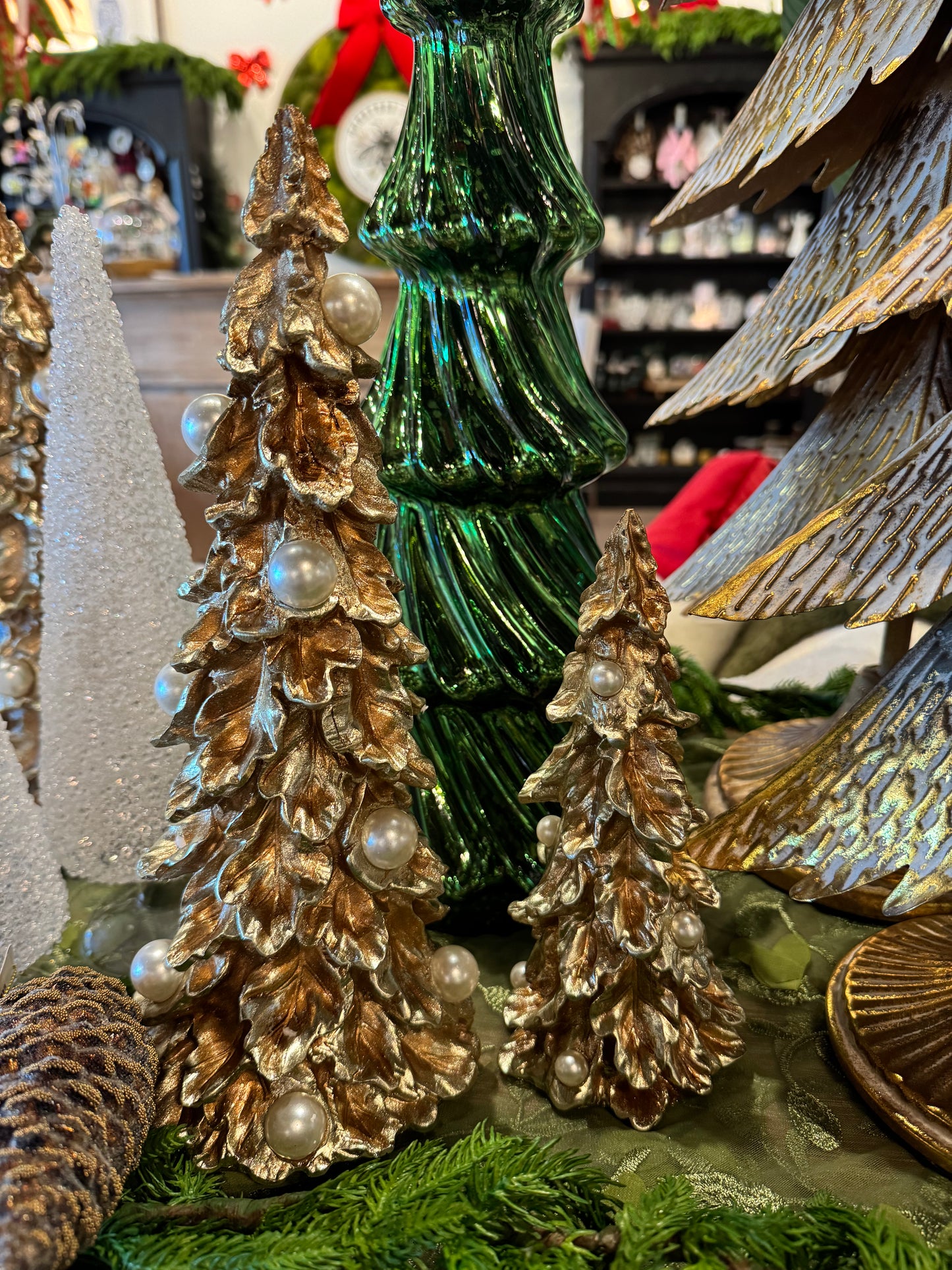 Gold Tree w/ Faux Pearls - Small