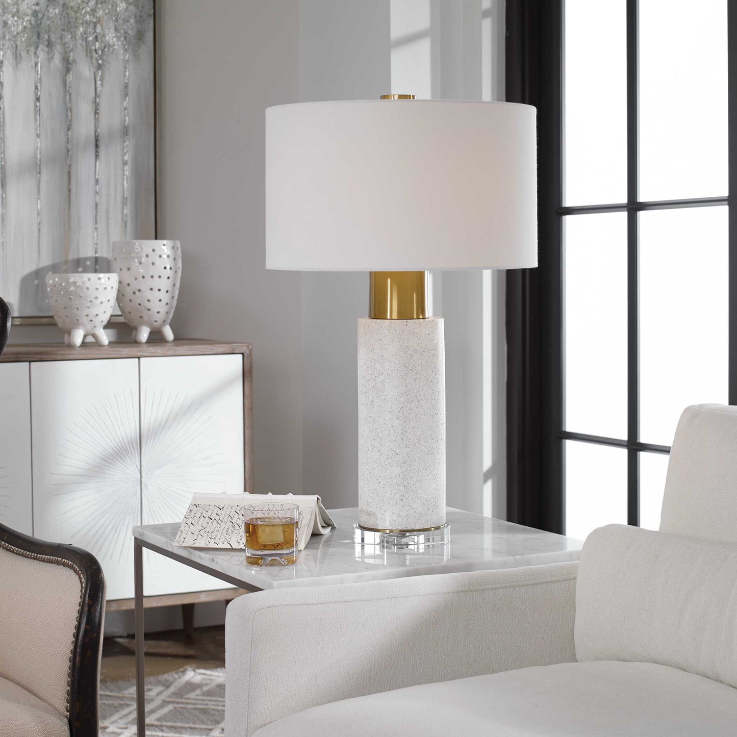 Vaeshon Concrete Table Lamp