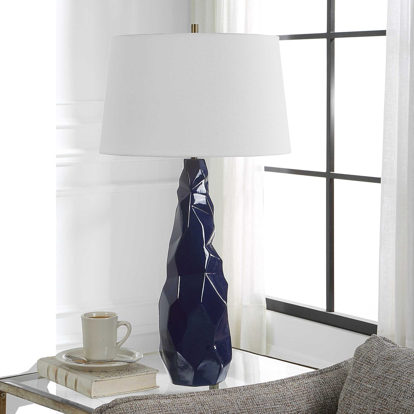 Kavos Geometric Blue Table Lamp