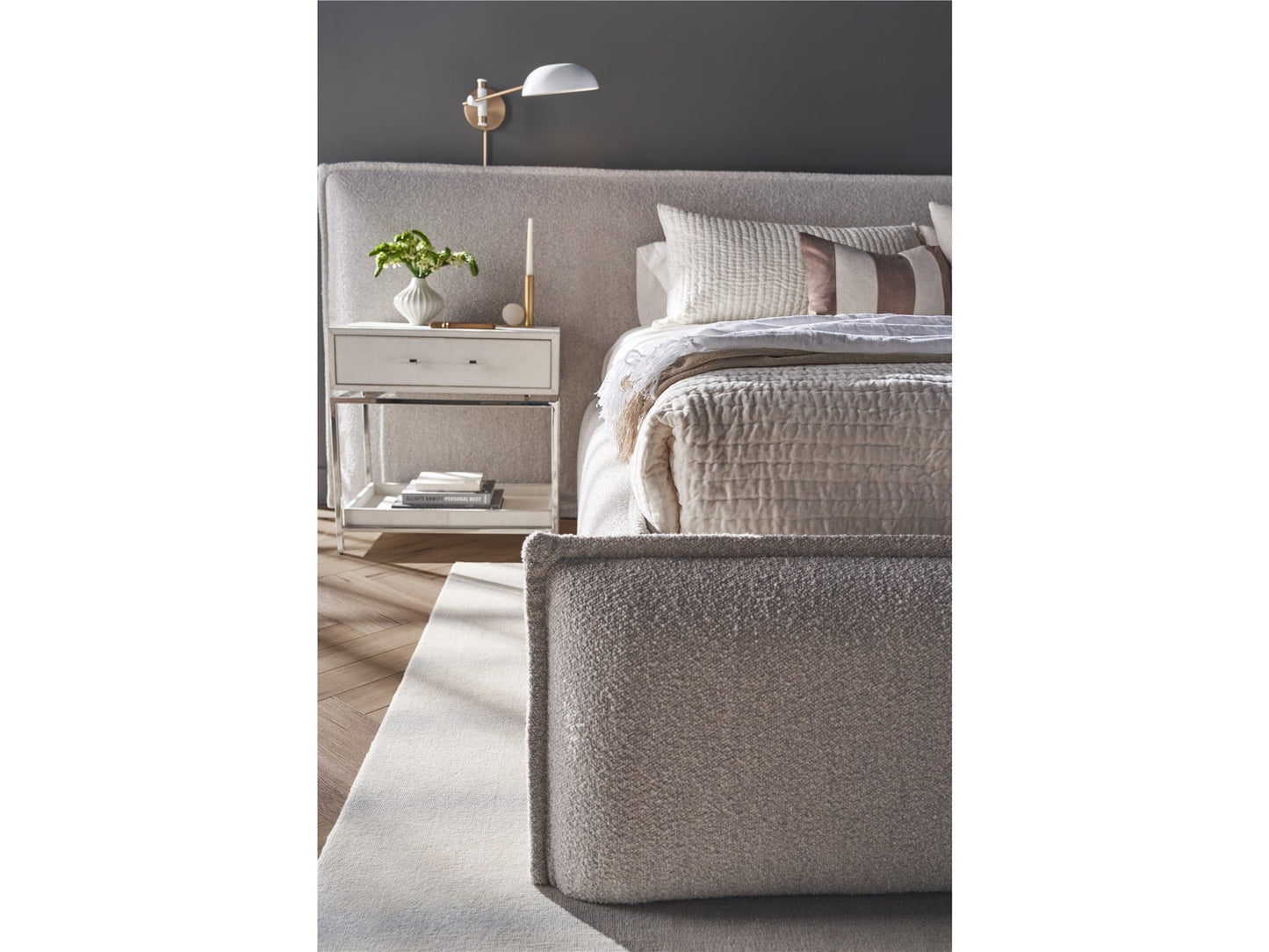 Lyra Nightstand