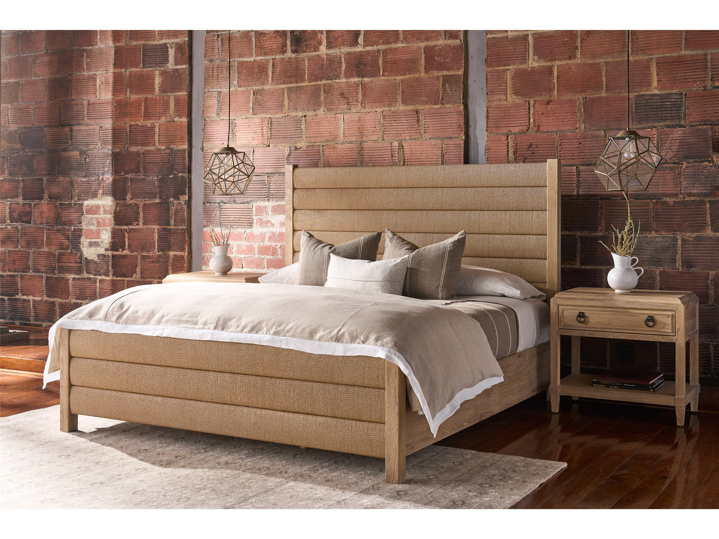 Canyon Post Bed