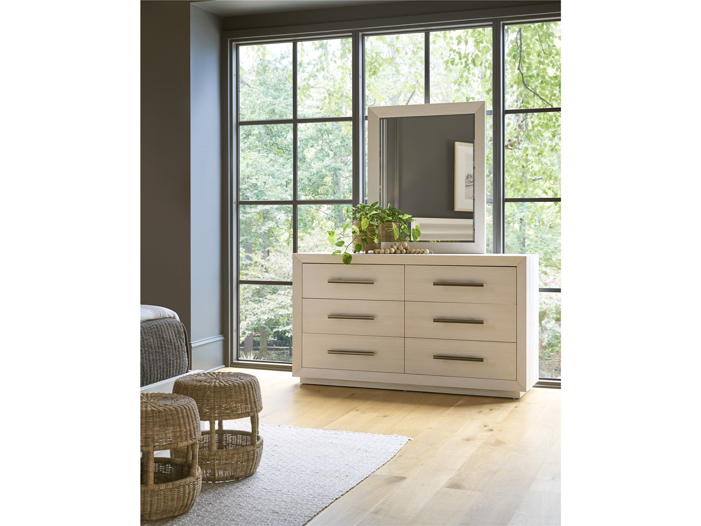 Shoreline Dresser