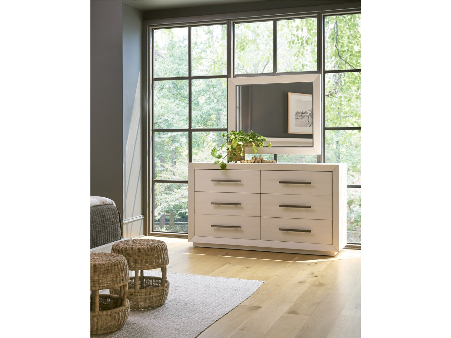Shoreline Dresser
