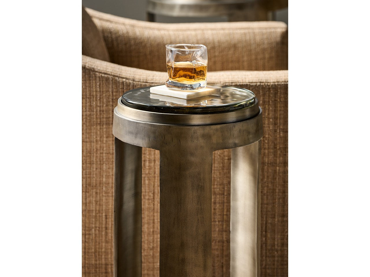Nuvola Drink Table