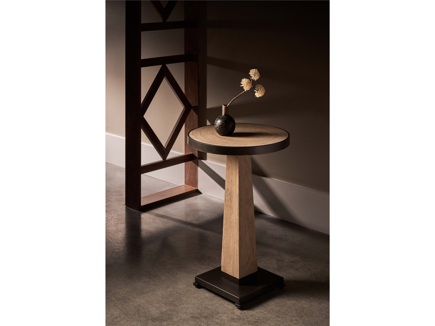 Canyon Spot Table