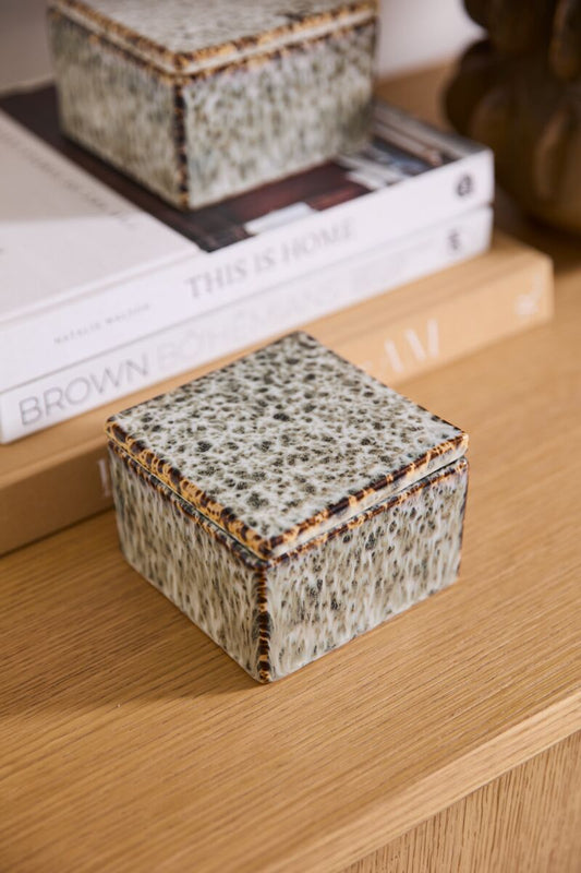 Whisper Lidded Box