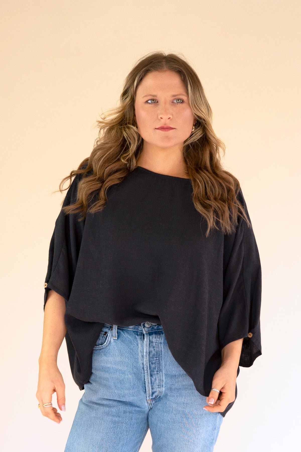 Short-Sleeve Blouse with Button on Sleeves - Midnight