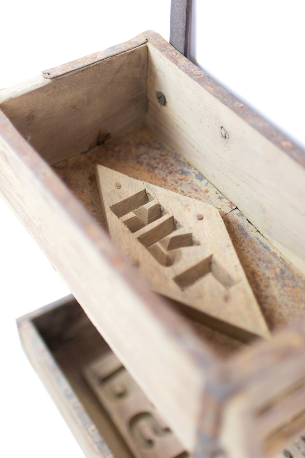 Five Brick Mold Wall Rack