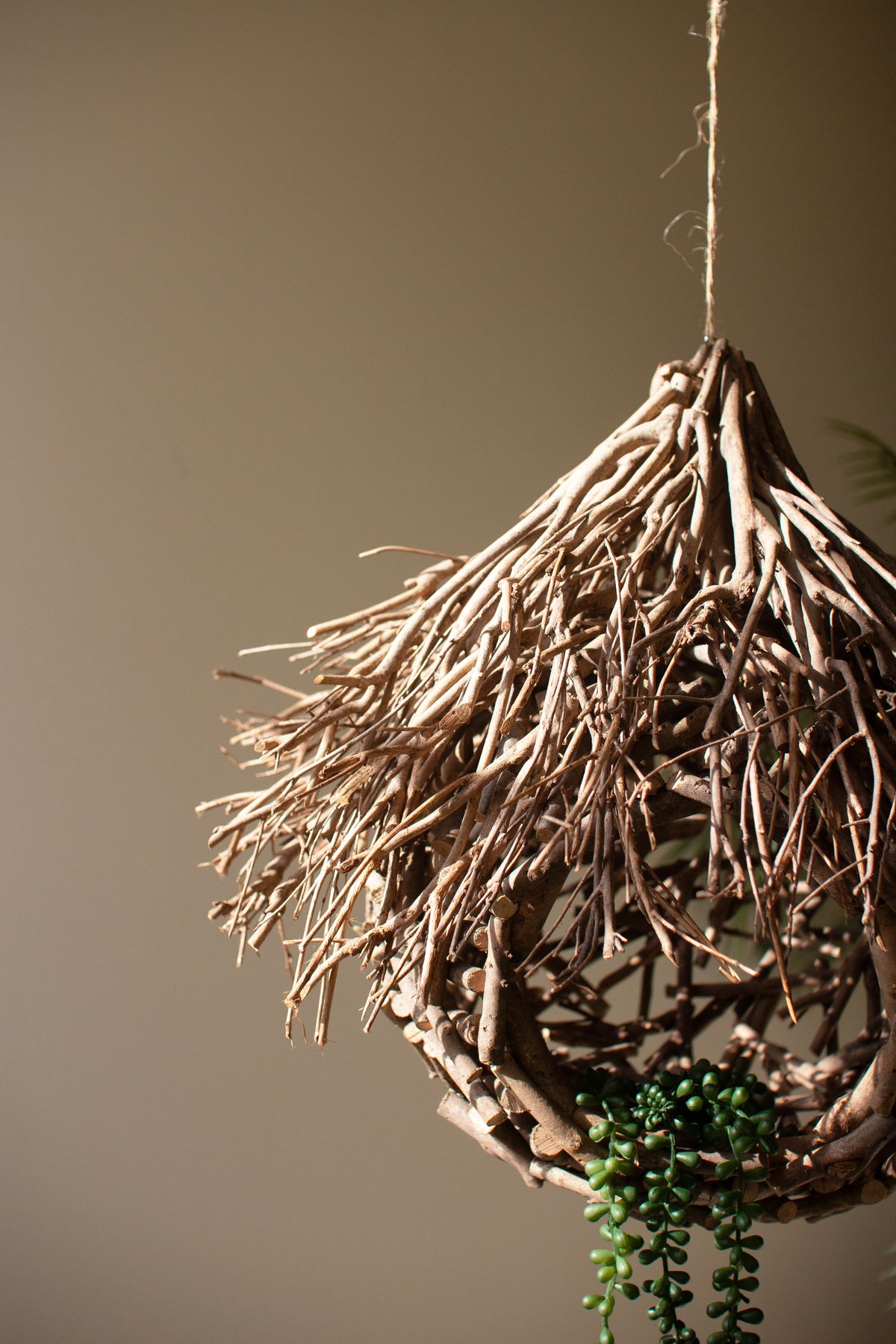 Round Tea Twig Bird House with Roof