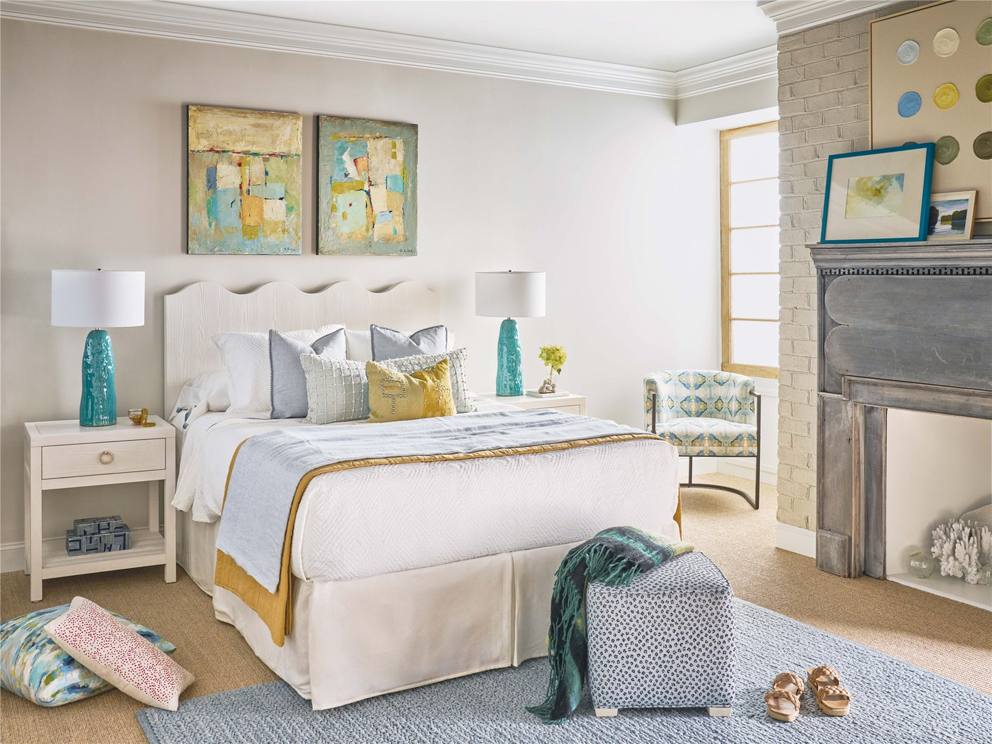 Turo Nightstand