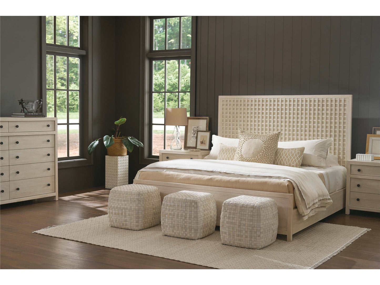 Dwell Pouf